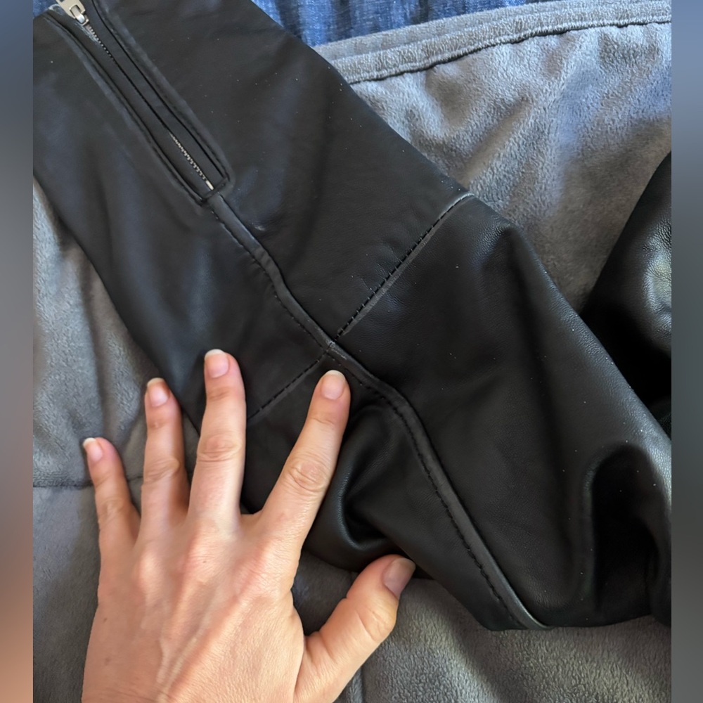 Barneys Original Women's Cropped Black Leather Biker Jacket - Picture 11 of 16